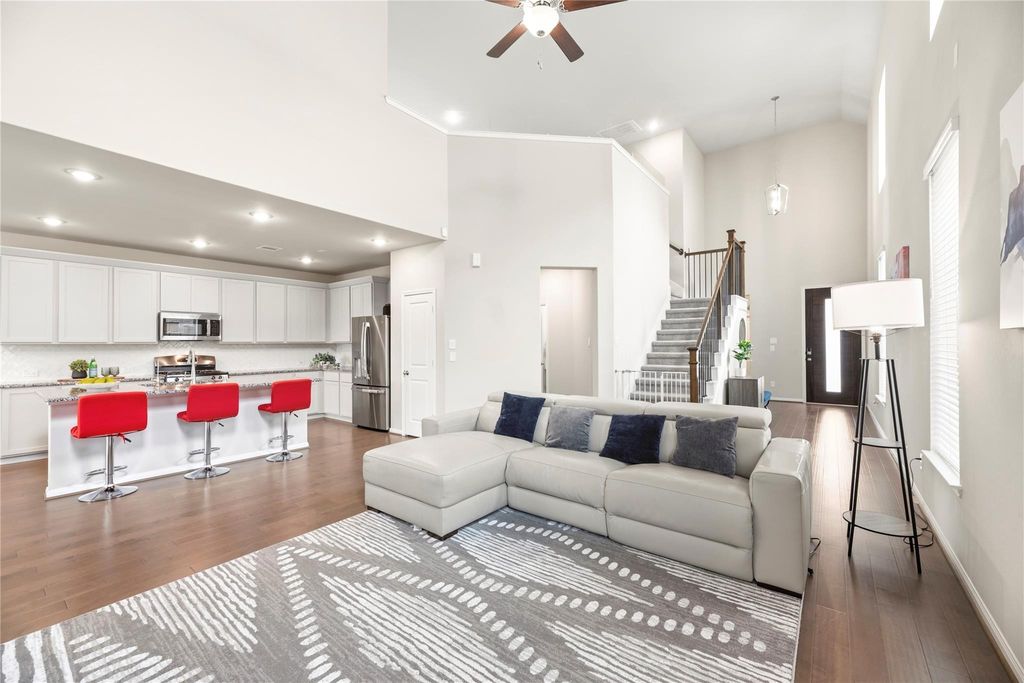 Photo of 1930 Misty Field Drive, Missouri City, TX 77459 (MLS # 46422980)