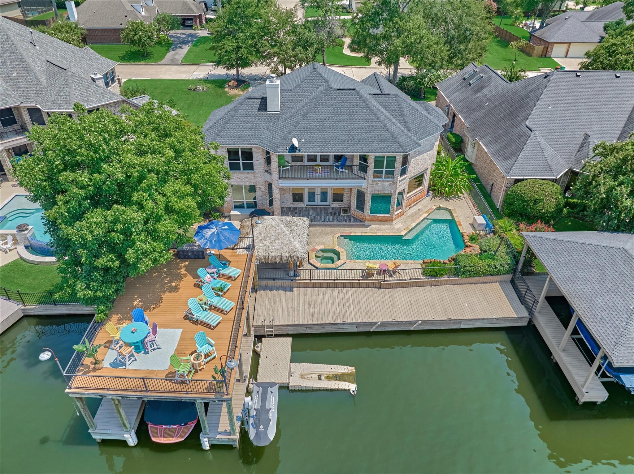202 Edgemar Road