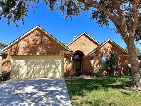 Photo of 15102 Millers Run Lane, Sugar Land, TX 77498 (MLS # 37567222)