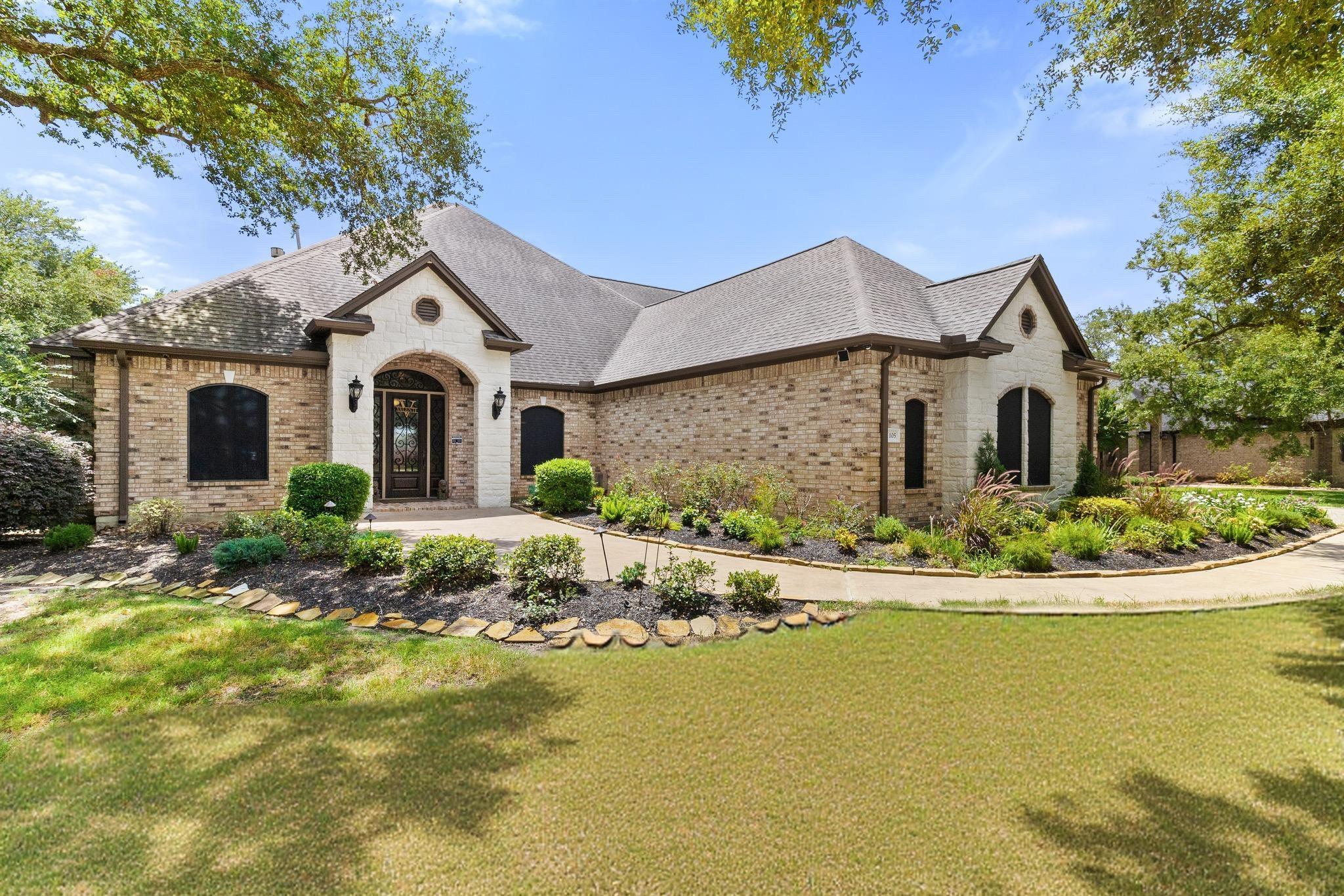 1105 Oak Park Drive