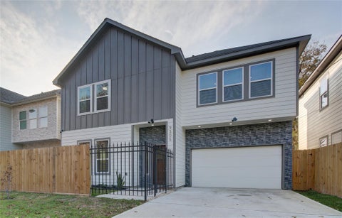 Photo of 9305 Tower Street, Houston, TX 77088 (MLS # 44298204)
