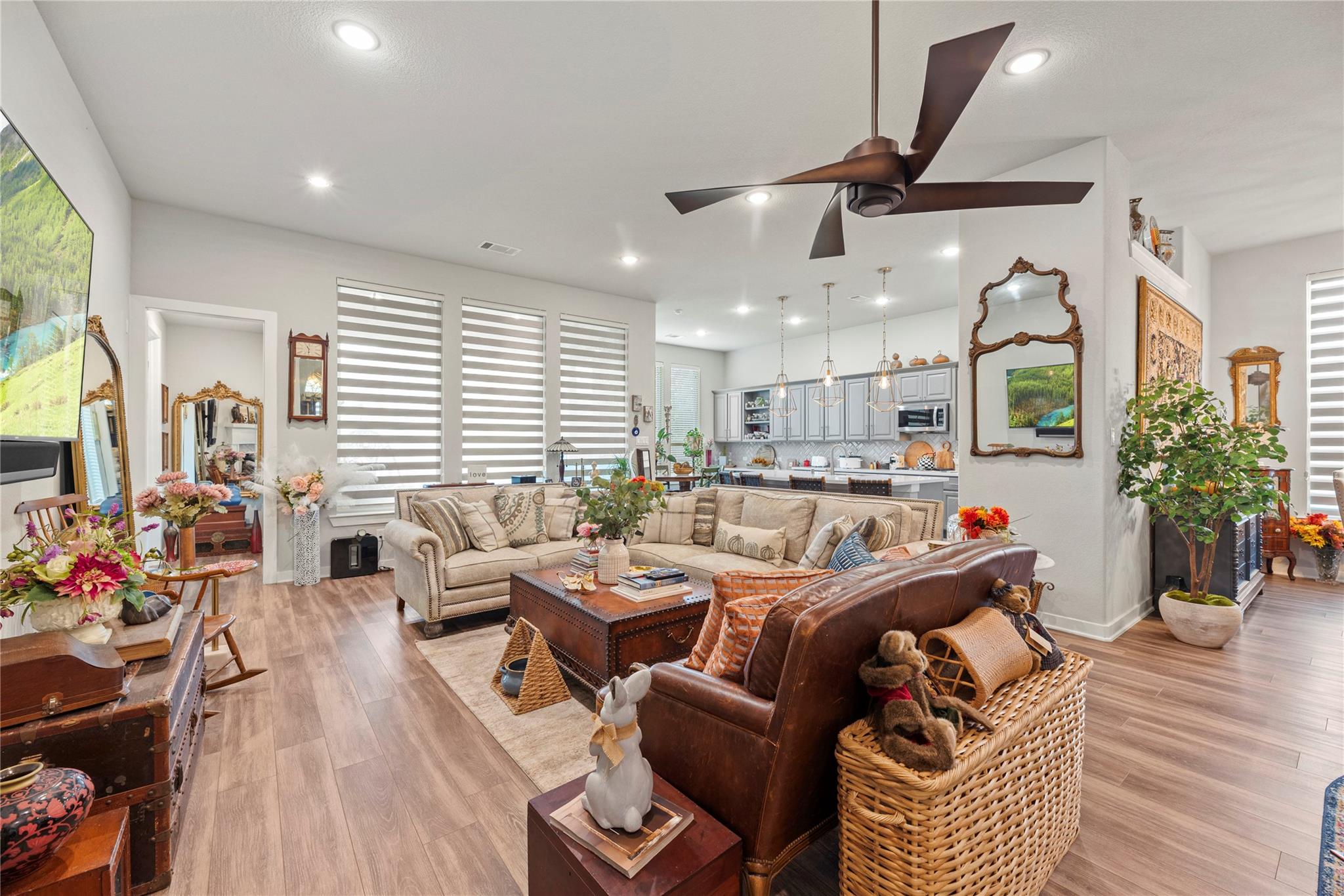 6906 Thomas Trail