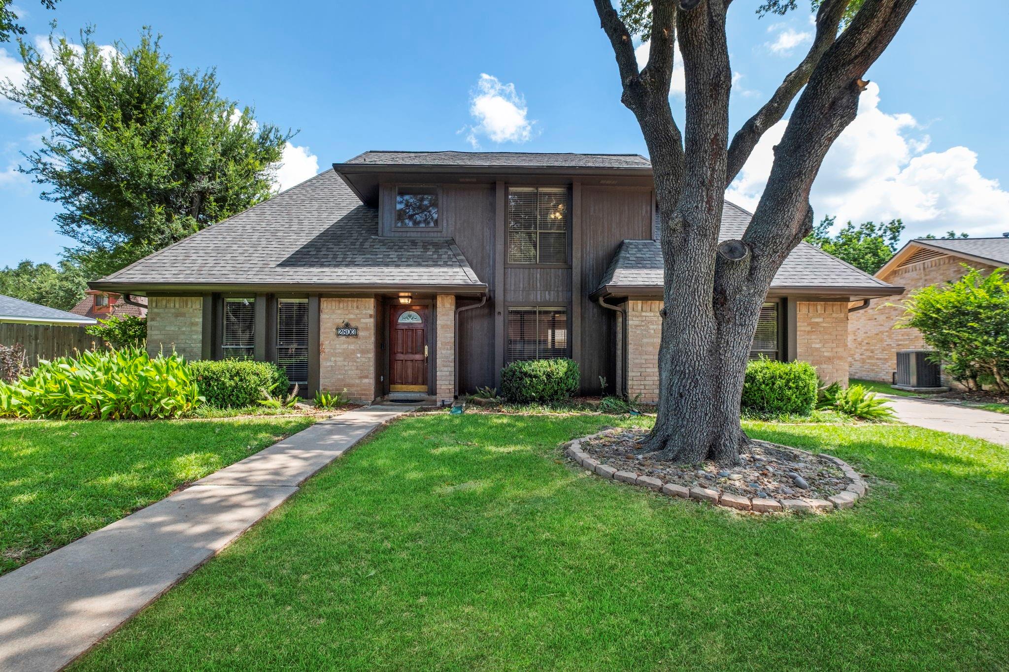 2803 Edgewood Drive