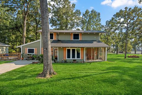 Photo of 241 Texas Landing, Livingston, TX 77351 (MLS # 61977090)