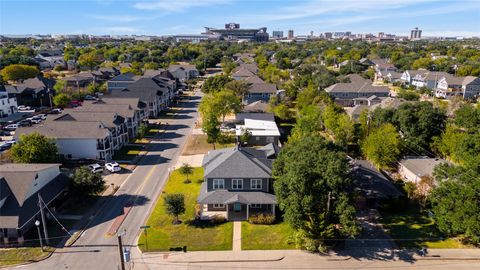 915 Fairview Avenue College Station TX 77840