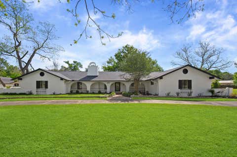 Homes For Sale - 822 Surrey Lane<br/> Simonton, TX 77485
