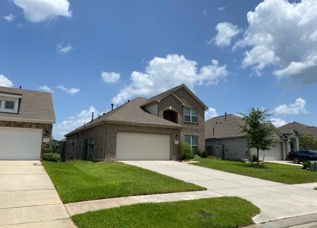 24019 Hawthorn Lakes Drive