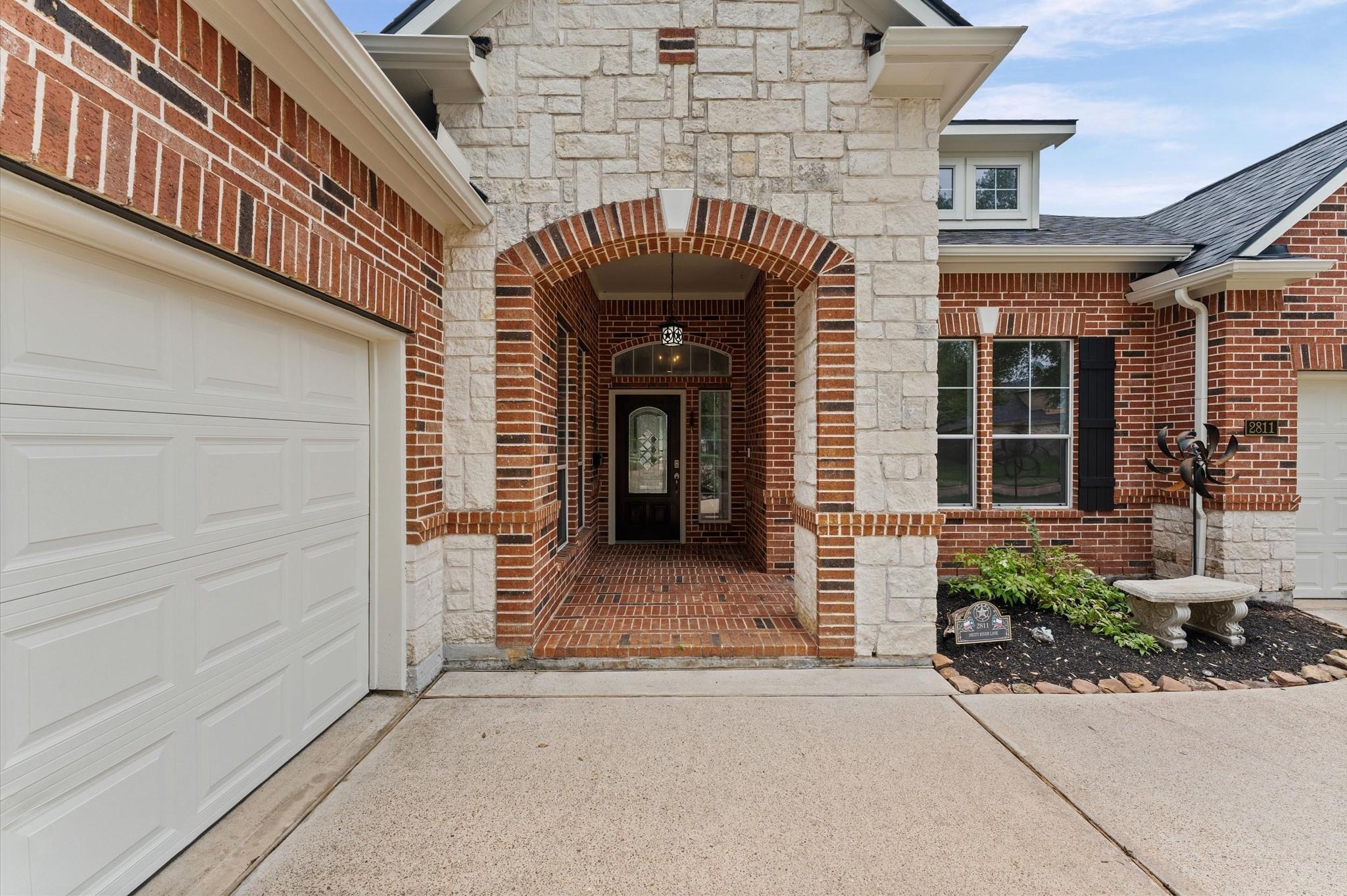 2811 Misty River Lane