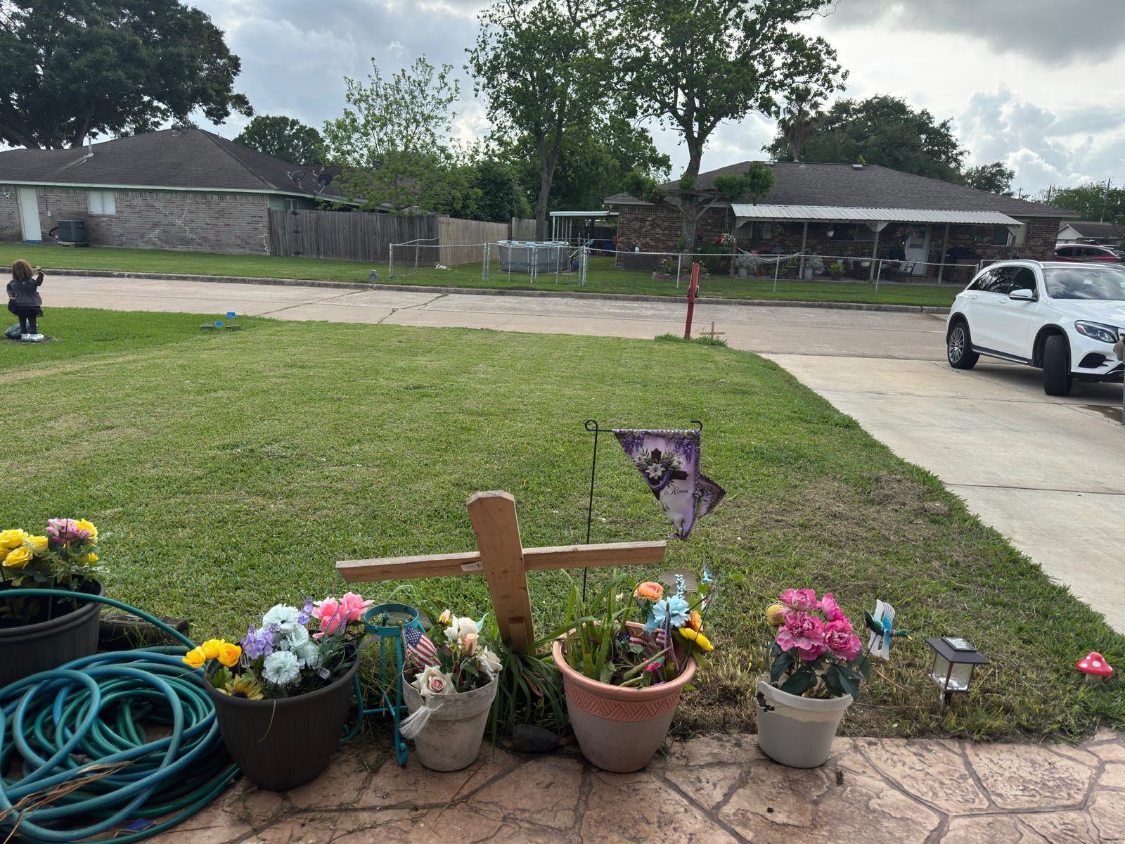 1609 Canary Circle