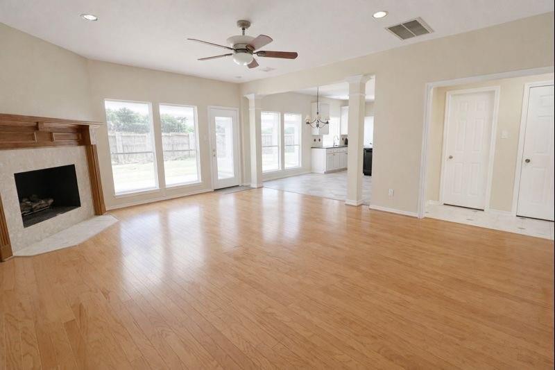 702 Epperson Way