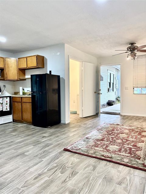 Tiny photo for 1407 Nevada Street, Houston, TX 77006 (MLS # 41665555)