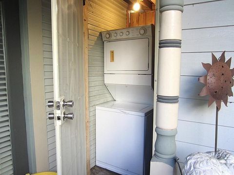 Tiny photo for 1407 Nevada Street, Houston, TX 77006 (MLS # 41665555)