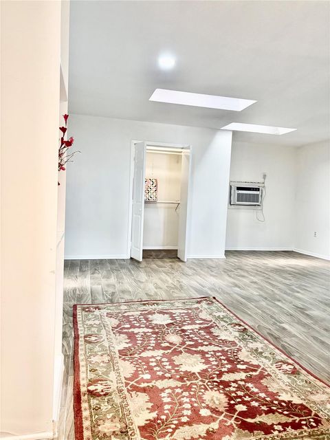 Tiny photo for 1407 Nevada Street, Houston, TX 77006 (MLS # 41665555)