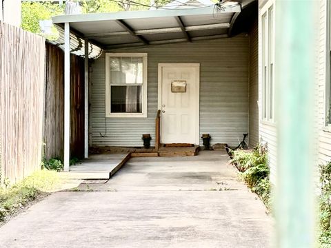 Tiny photo for 1407 Nevada Street, Houston, TX 77006 (MLS # 41665555)