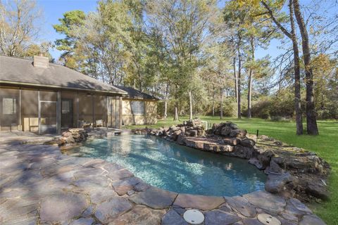 Photo of 5 Oak Crest Circle, Magnolia, TX 77354 (MLS # 96227011)