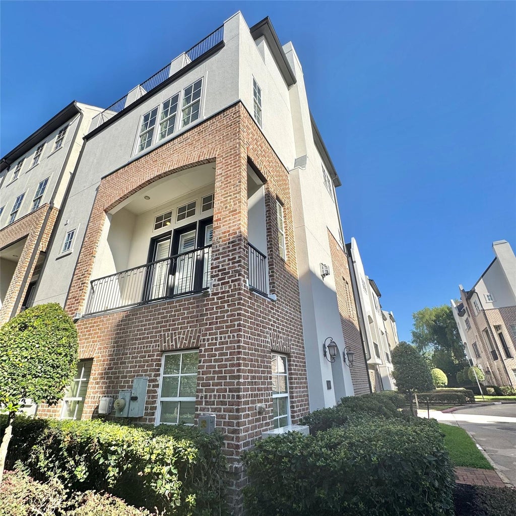 Photo of 9626 Fannin Station W STA, Houston, TX 77045 (MLS # 50264685)