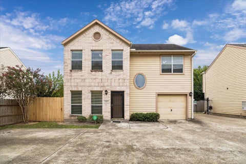 Photo of 2201 Naomi Street #E, Houston, TX 77054 (MLS # 12443504)
