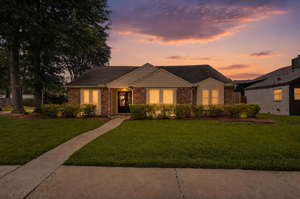 Photo of 15038 Rose Valley Drive, Houston, TX 77070 (MLS # 24838778)