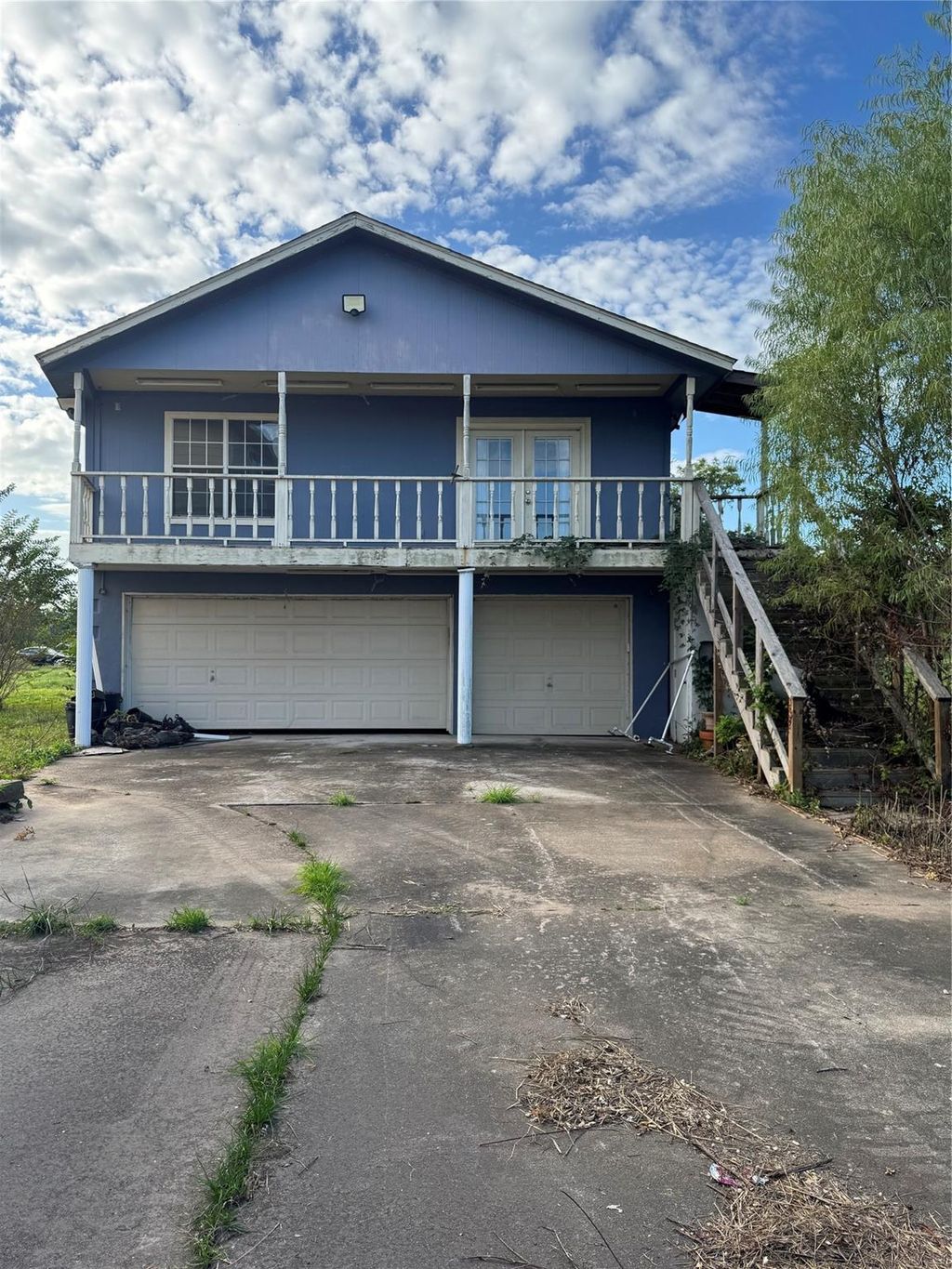 Photo of 325 County Road 201, Angleton, TX 77515 (MLS # 63697937)