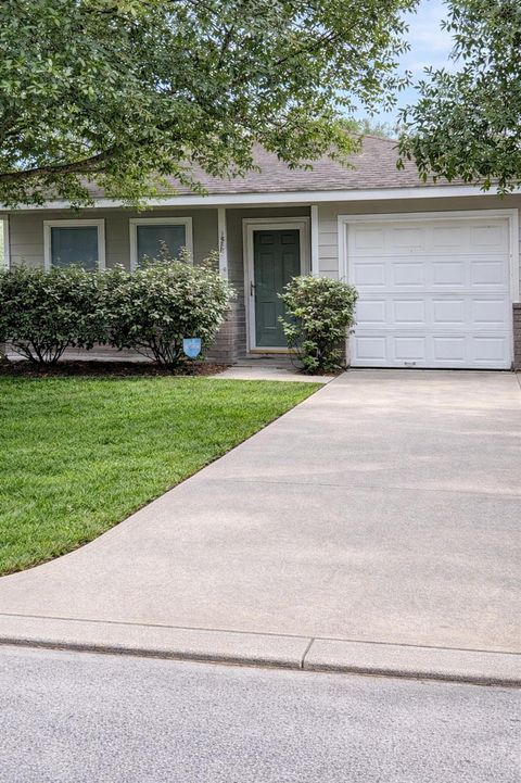 Photo of 15823 Regal Trace Lane, Houston, TX 77073 (MLS # 94131411)