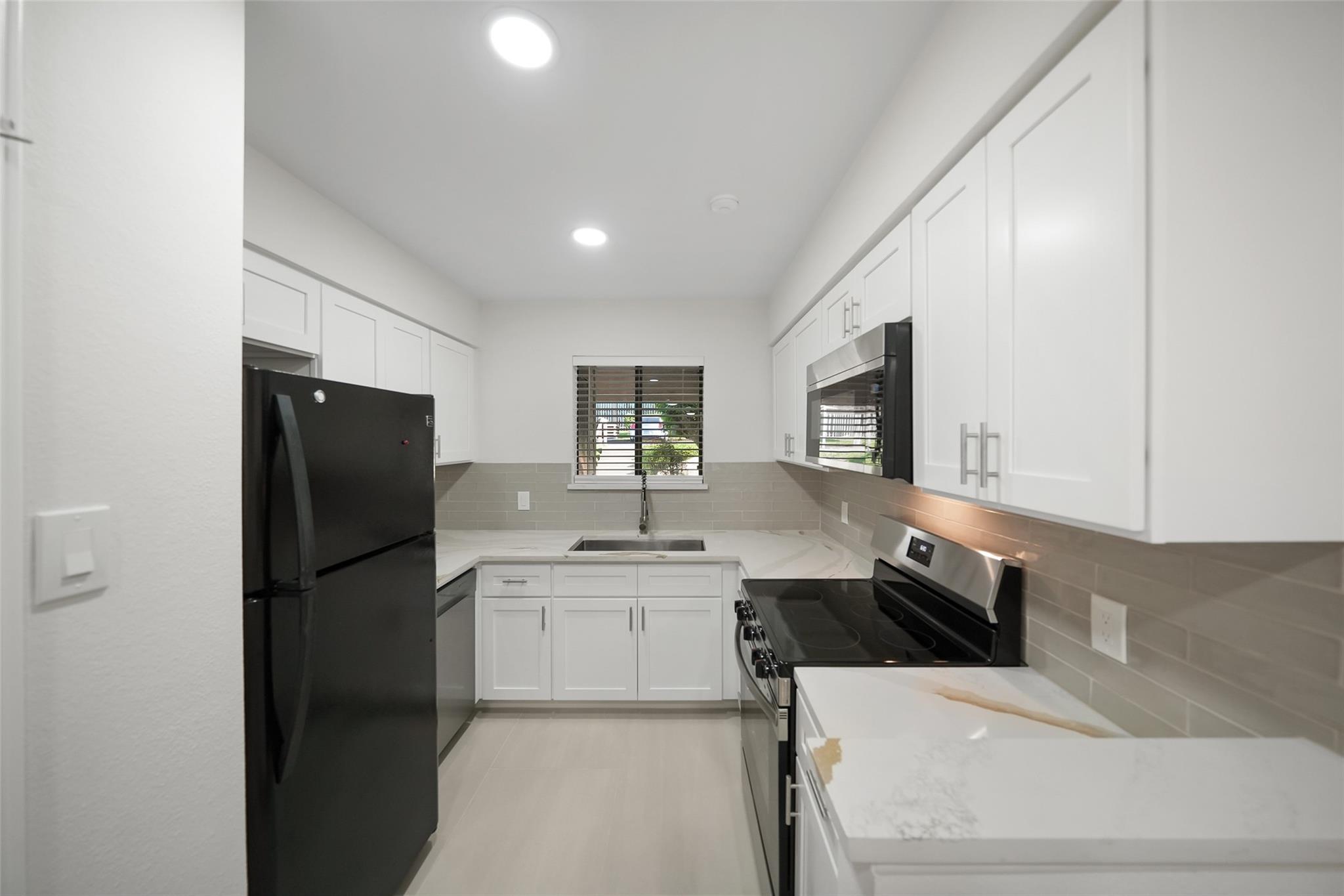 101 Lakeview Terrace D