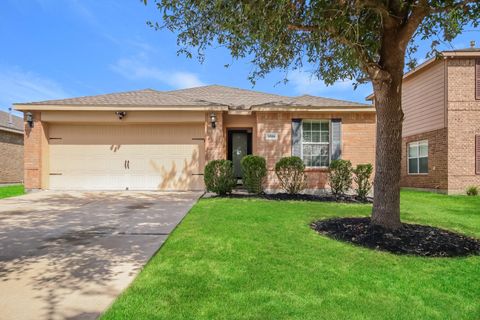 Photo of 9518 Peridot Green Drive, Rosharon, TX 77583 (MLS # 43069058)