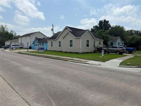 Multifamily For Sale - 6946 Moss Rose Street<br/> Houston, TX 77087