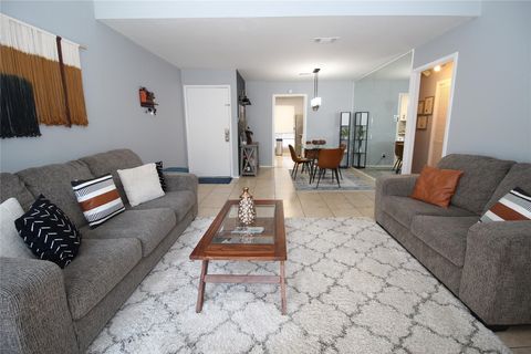 Photo of 9707 Richmond Avenue #104, Houston, TX 77042 (MLS # 89573909)