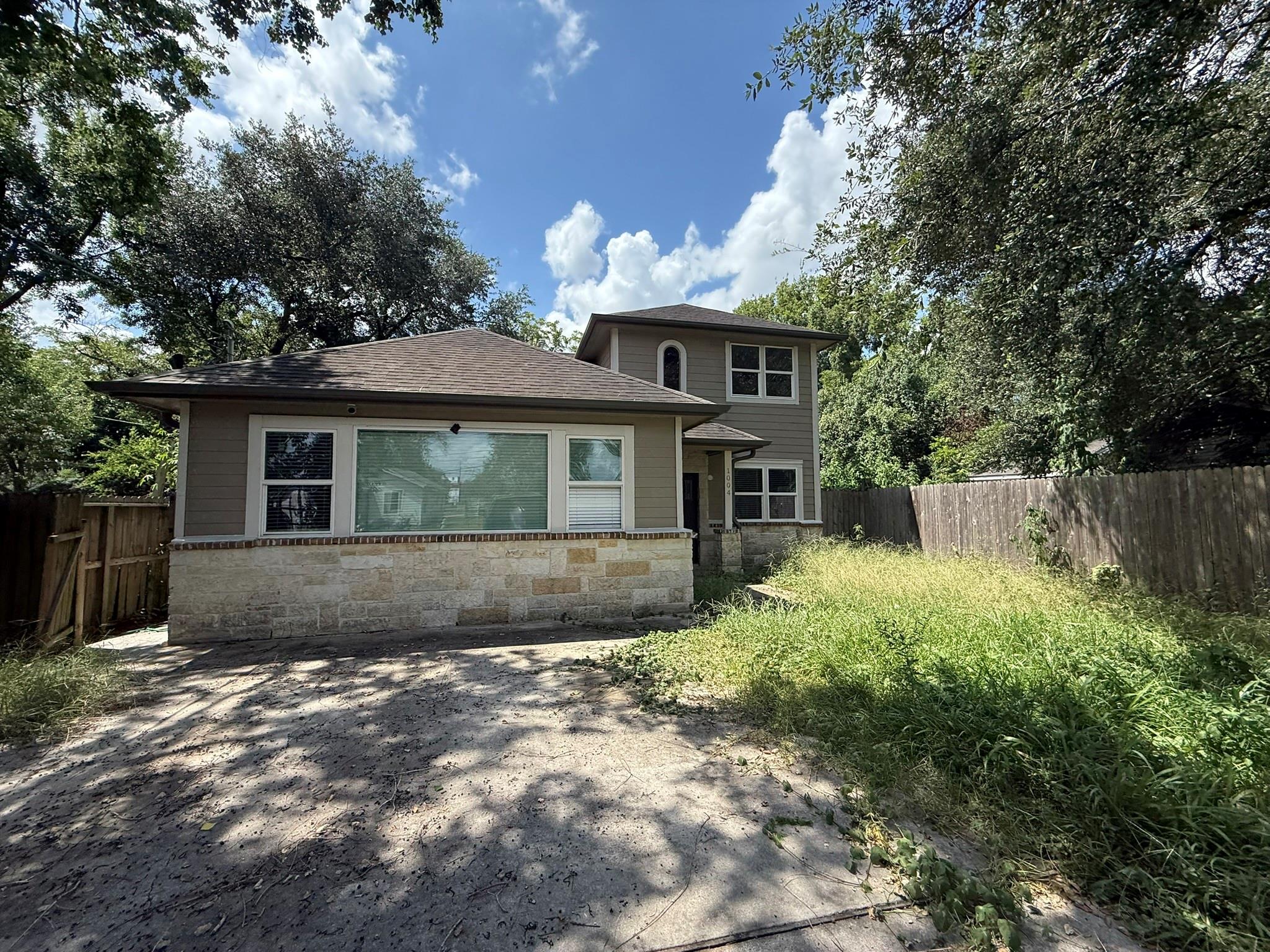 1004 Bonnie Street