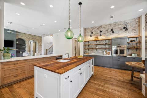 Tiny photo for 1101 Omar Street, Houston, TX 77009 (MLS # 17841617)