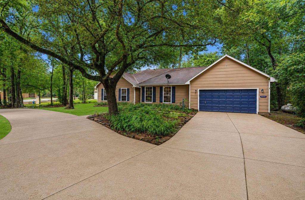 Photo of 10407 Twin Oak Drive, Conroe, TX 77385 (MLS # 78280367)