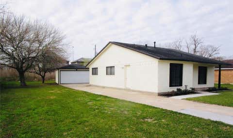 Photo of 1109 N Avenue N Ave, Freeport, TX 77541 (MLS # 83952909)