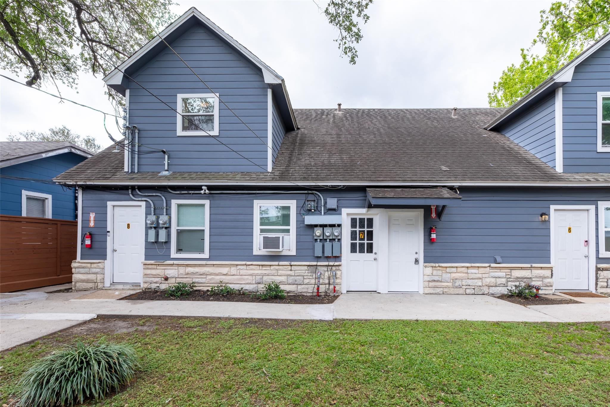 3420 Michigan Street 7