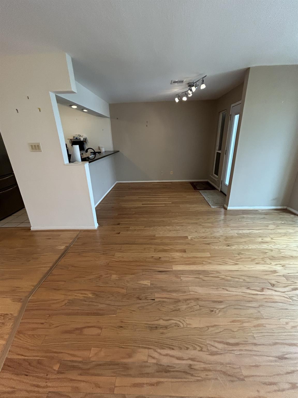 8402 Seawall Boulevard 4