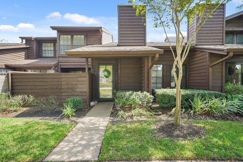 2611 Grants Lake Boulevard 213 Sugar Land TX 77479