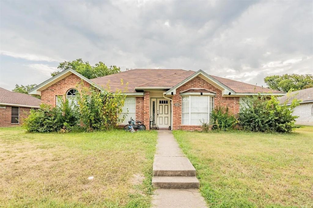 Photo of 4520 Wedgecrest Drive, Dallas, TX 75232 (MLS # 3027375)