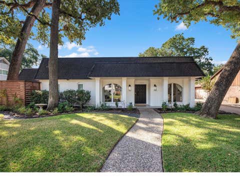 Photo of 12539 Honeywood Trail, Houston, TX 77077 (MLS # 31522383)
