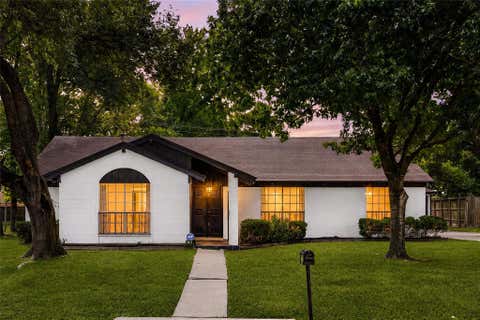 Photo of 7231 Ridge Oak Drive, Houston, TX 77088 (MLS # 75571002)
