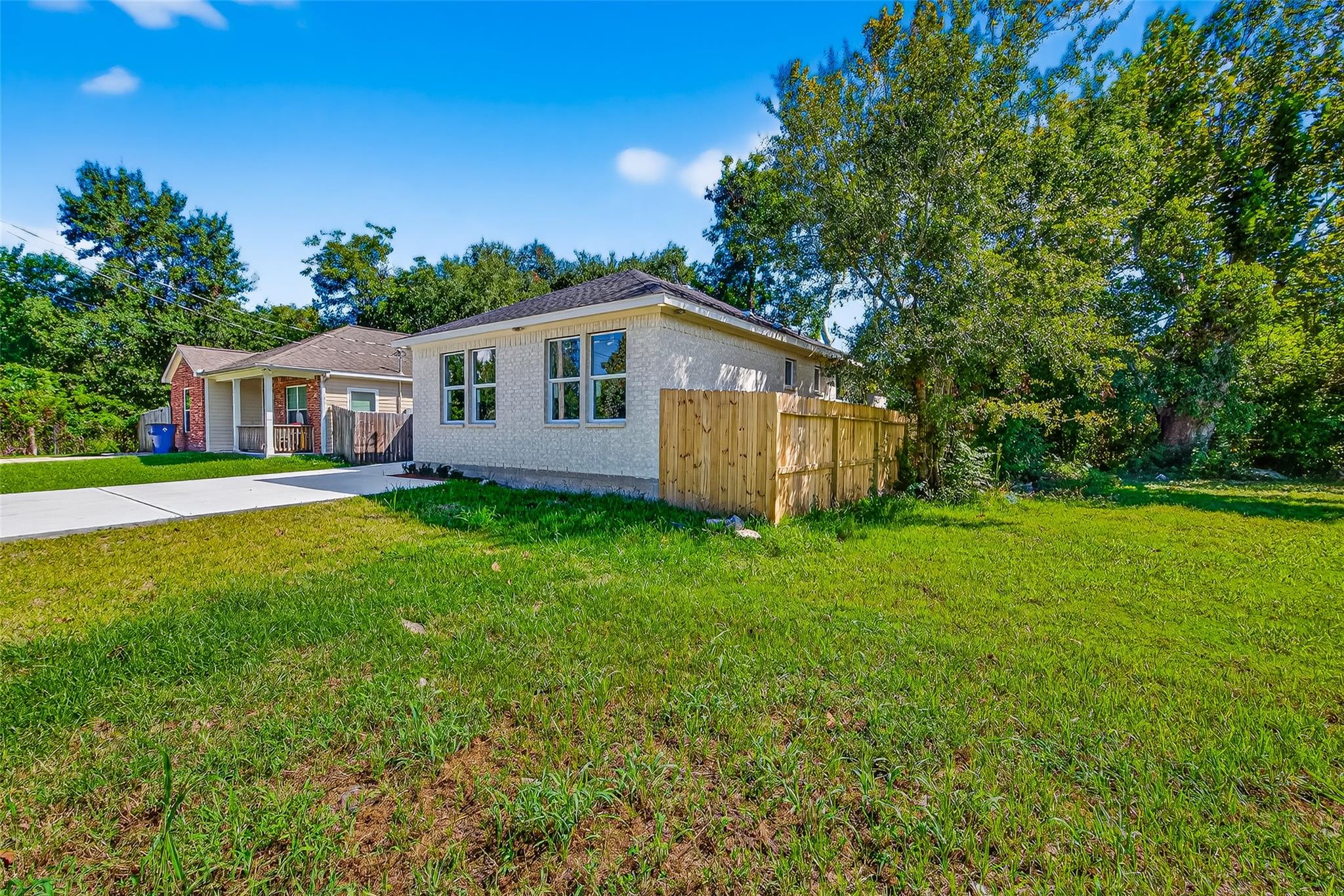 5921 Jackson Lane