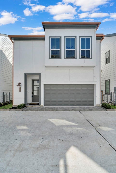 Photo of 9551 Neuens Road #B, Houston, TX 77080 (MLS # 10521136)