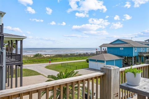 Photo of 700 Palmetto Drive, Crystal Beach, TX 77650 (MLS # 54174423)
