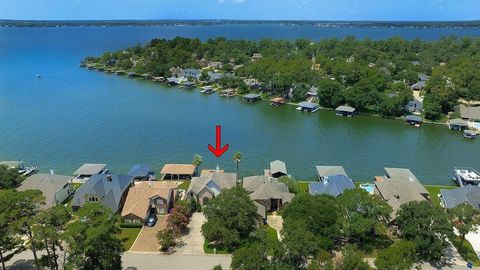 Photo of 12374 Lake Vista Drive, Willis, TX 77318 (MLS # 63364773)