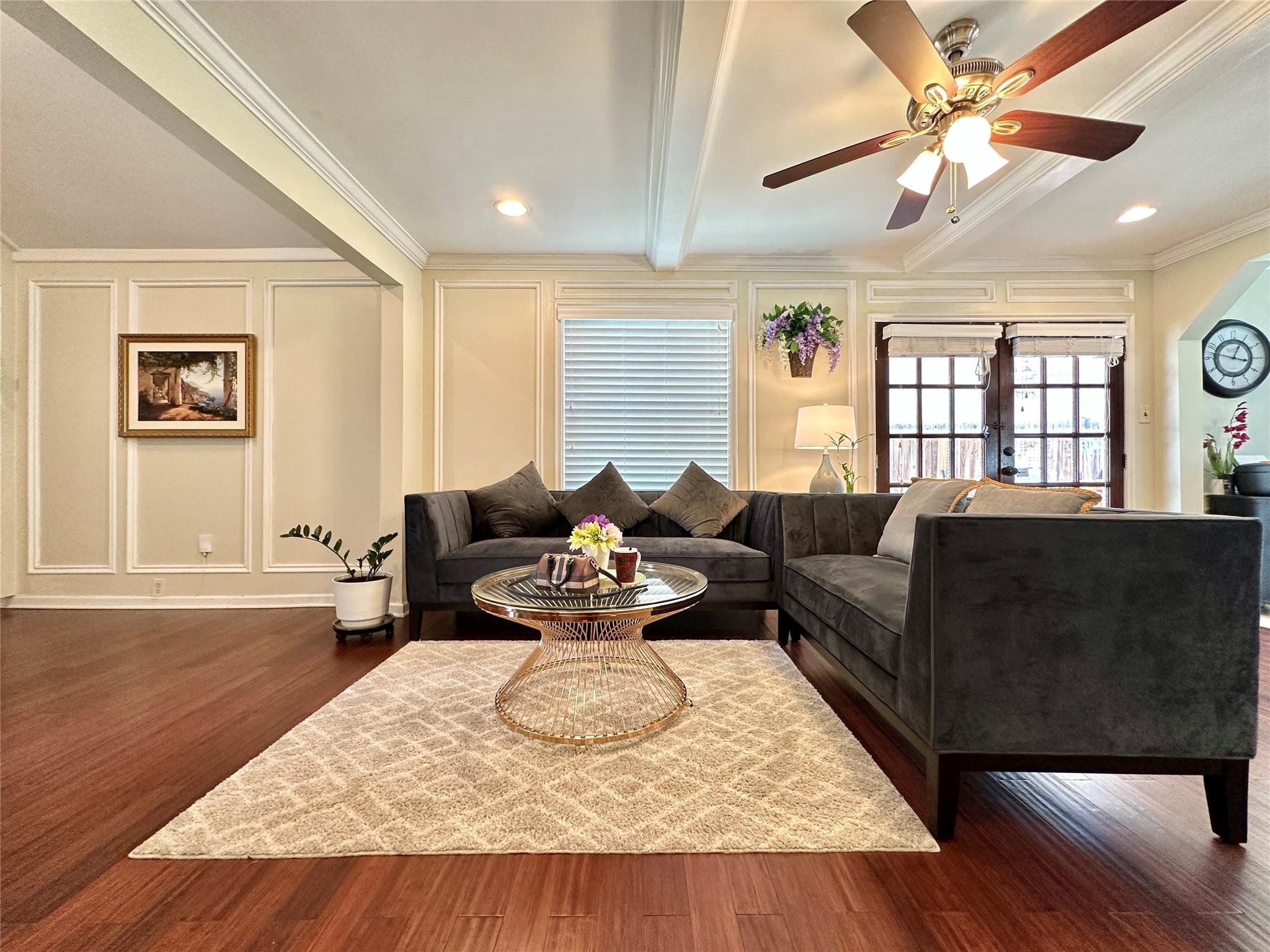 20215 Lake Sherwood Drive