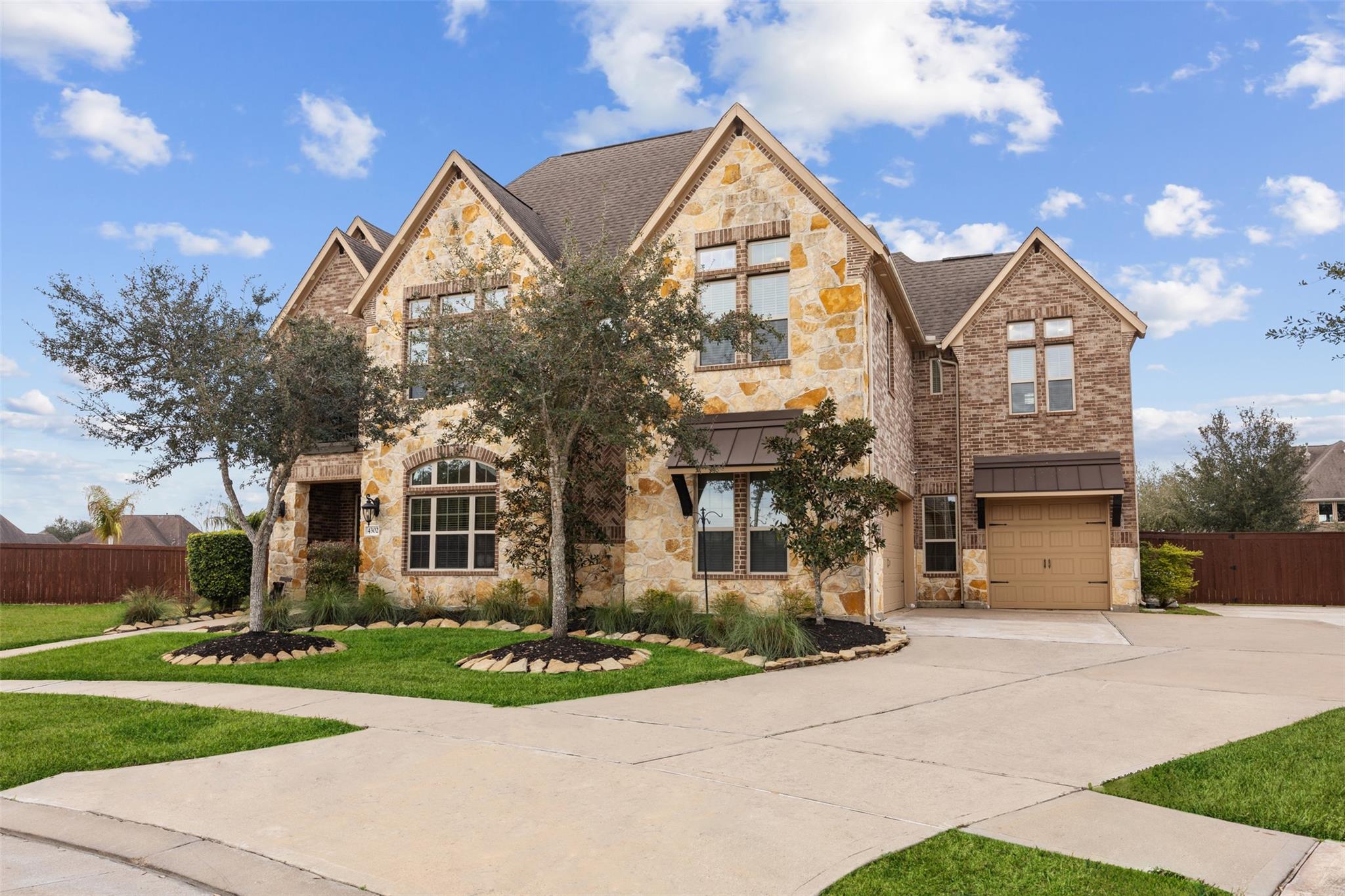 4302 Red Eagle Pass Lane