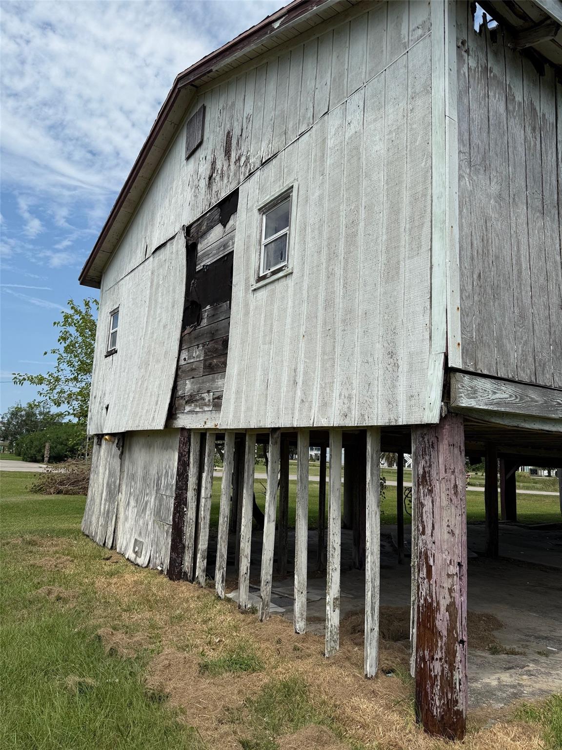 1067 East Road