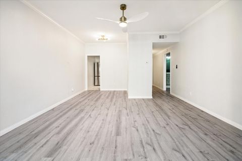 Photo of 2475 Underwood Street #285, Houston, TX 77030 (MLS # 43324282)