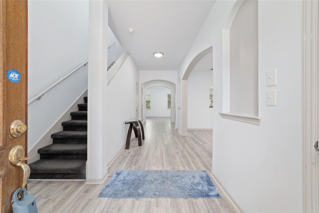 Photo of 14710 Branchwest Drive, Houston, TX 77082 (MLS # 55124435)