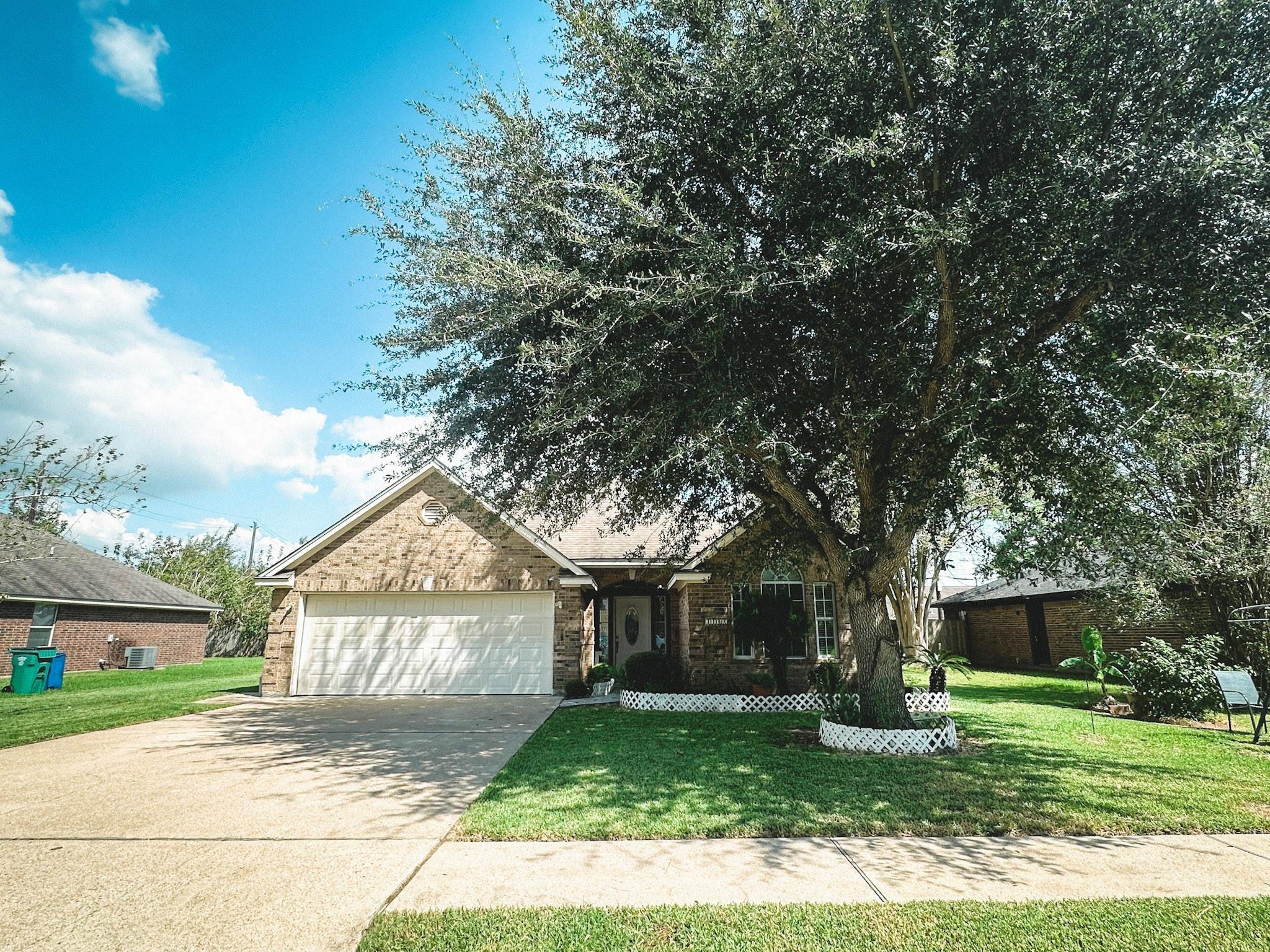 1102 N Shepherd Drive