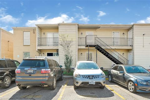 Photo of 8100 Creekbend Drive #162, Houston, TX 77071 (MLS # 69422788)