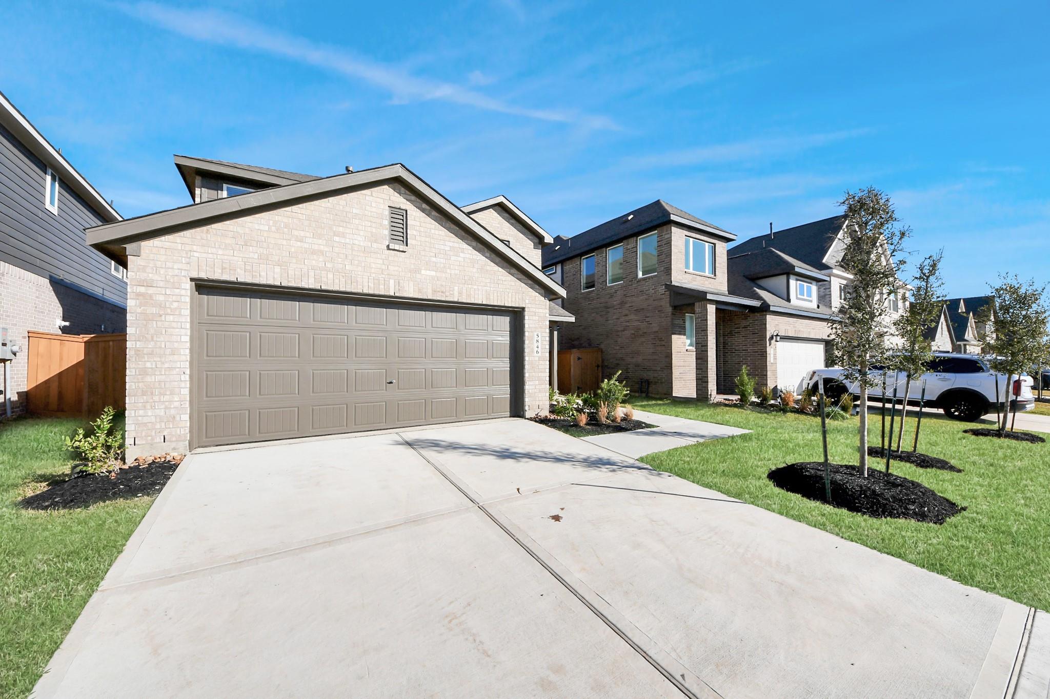 5846 Majestic Sky Dr